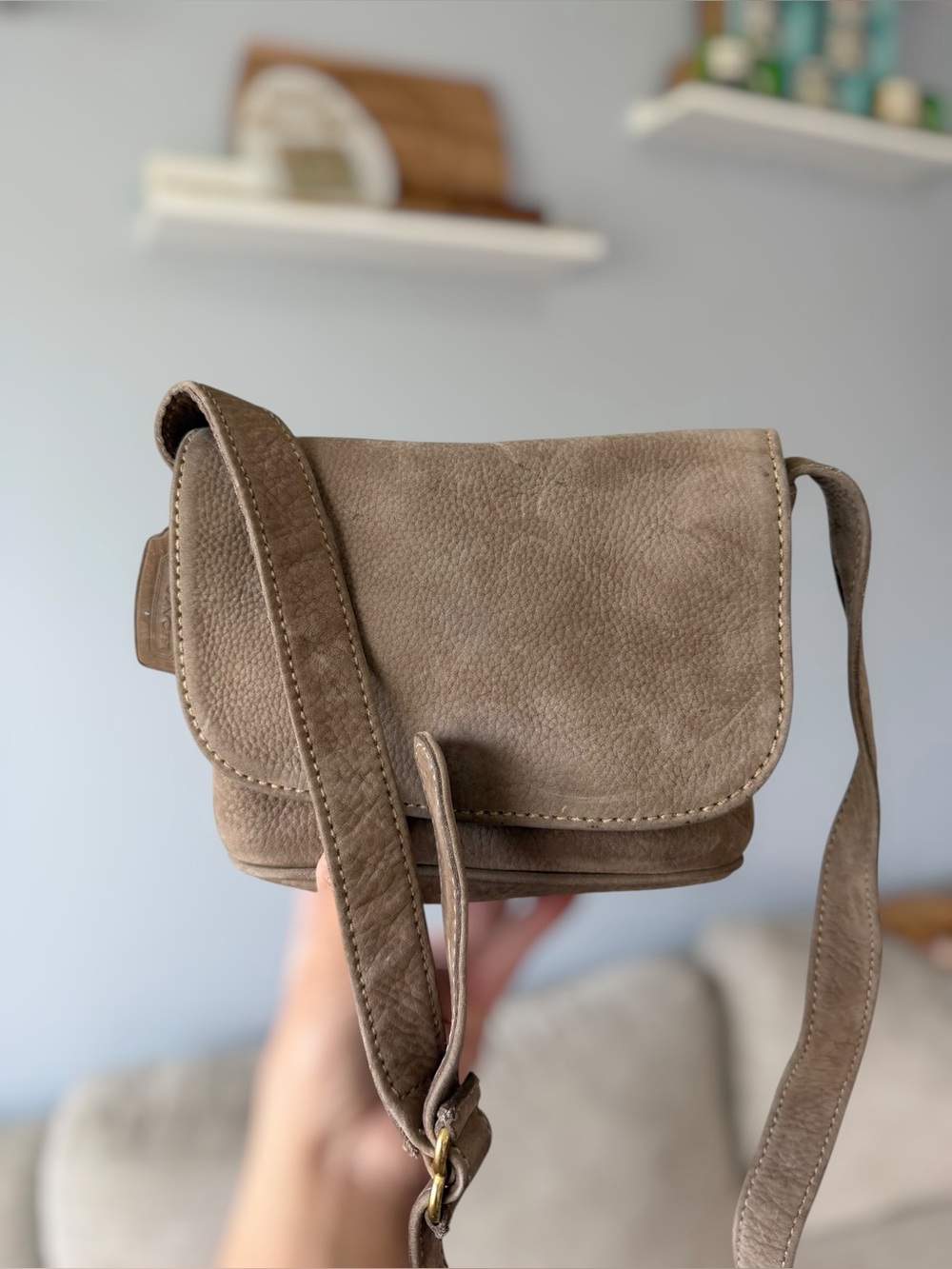 Vintage Coach Sonoma 4946 Sand Nubuck Small Flap Crossbody Bag Hangtag